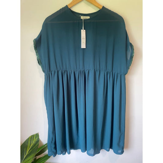 Et alia top – size s/10 – neutral – faint mark - blouses blouse - clothing & fashion - designer clearance - top women’s