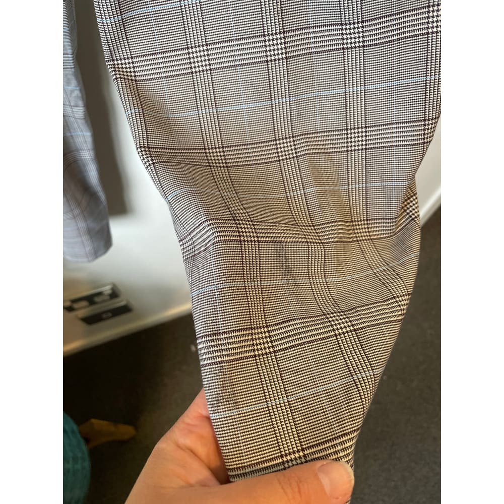 Et alia size xs pants – minor fabric fault - pants clothing & fashion - designer clearance - pants women’s apparel