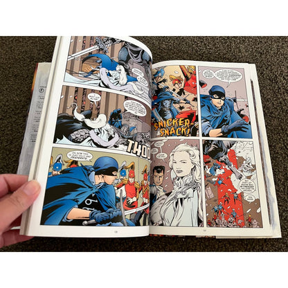 Fables: the deluxe edition book five by bill willingham - books condition: used printed media