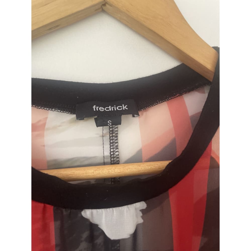 Stunning fredrick size s top - clothing tops blouse - clothing & fashion - condition: used - long sleeve - top women’s