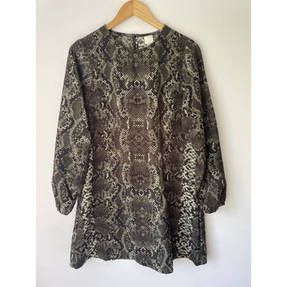 H&m size 8 shift dress - dresses clothing & fashion - condition: used - dresses - long sleeve women’s apparel