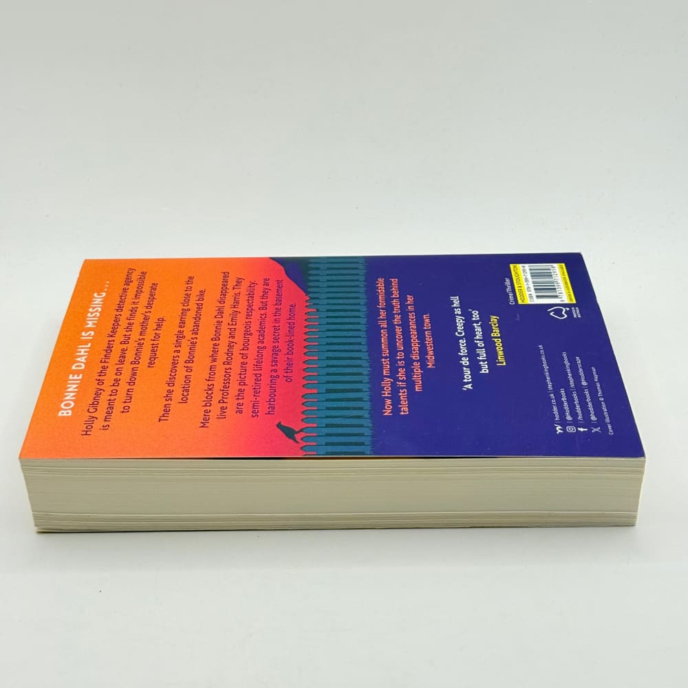 Holly by stephen king - print books what’s new printed media