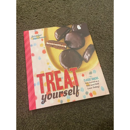 Treat yourself: 70 classic snacks you loved as a kid - jennifer steinhauer - print books book - condition: used