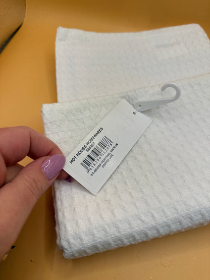 Hot House Homewares tea towel tag showing 50 x 70 cm