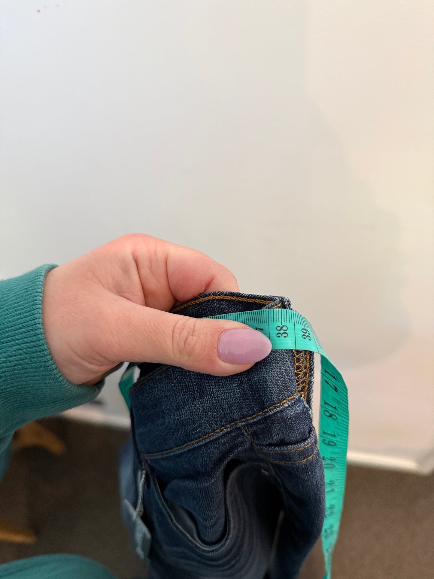 J Brand Martini jeans size 26 waistband measurement