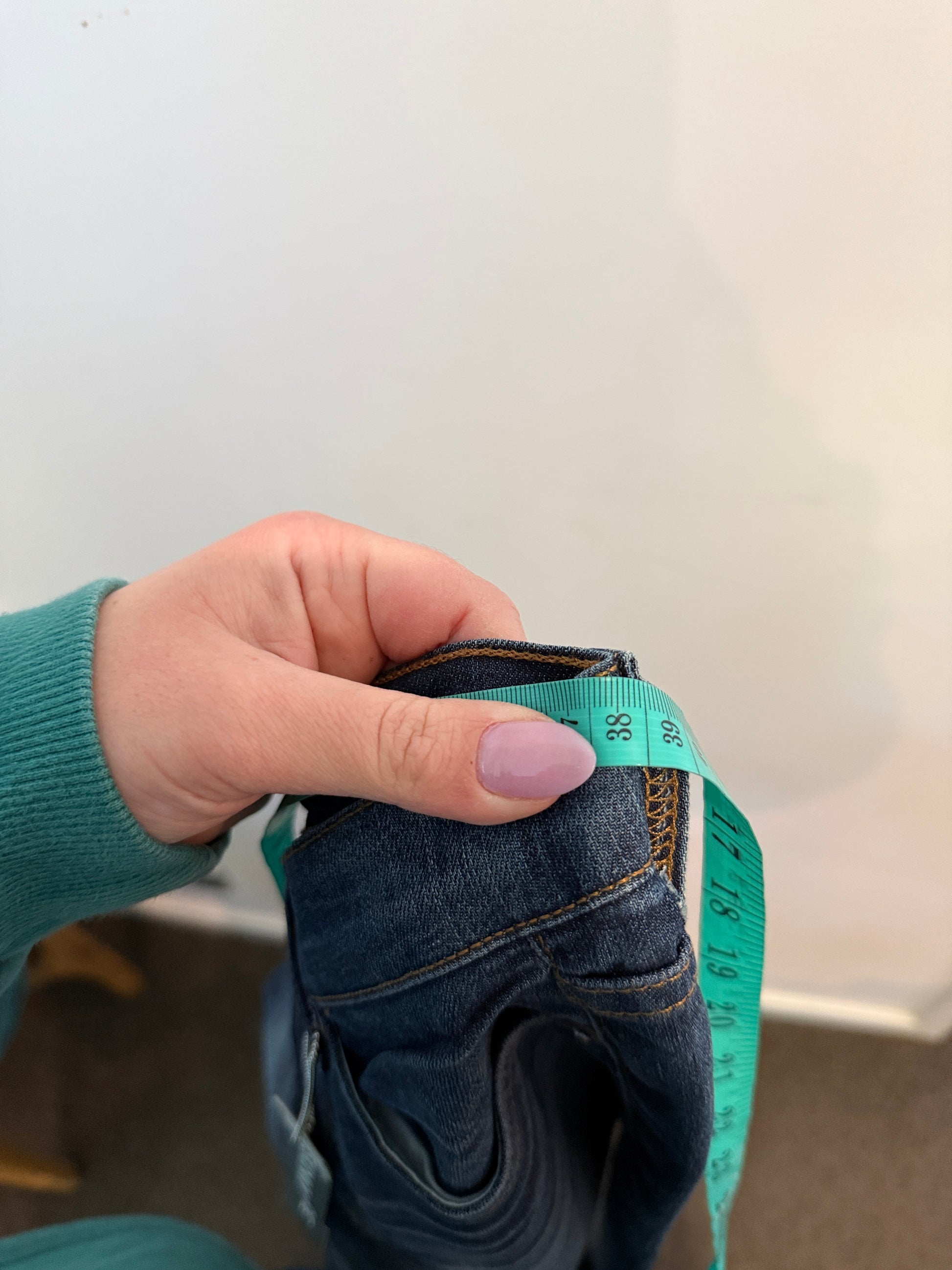 J Brand Martini jeans size 26 waistband measurement