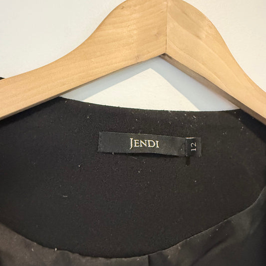 Jendi black cropped blazer - size 12 - coats & jackets condition: used - top women’s apparel
