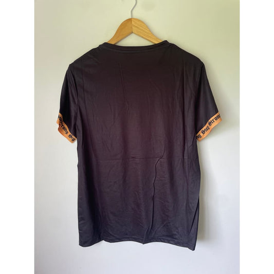 Shein size s ’k’ graphic tee with contrasting stripe and sleeve detail - clothing tops clothing & fashion - men - tee