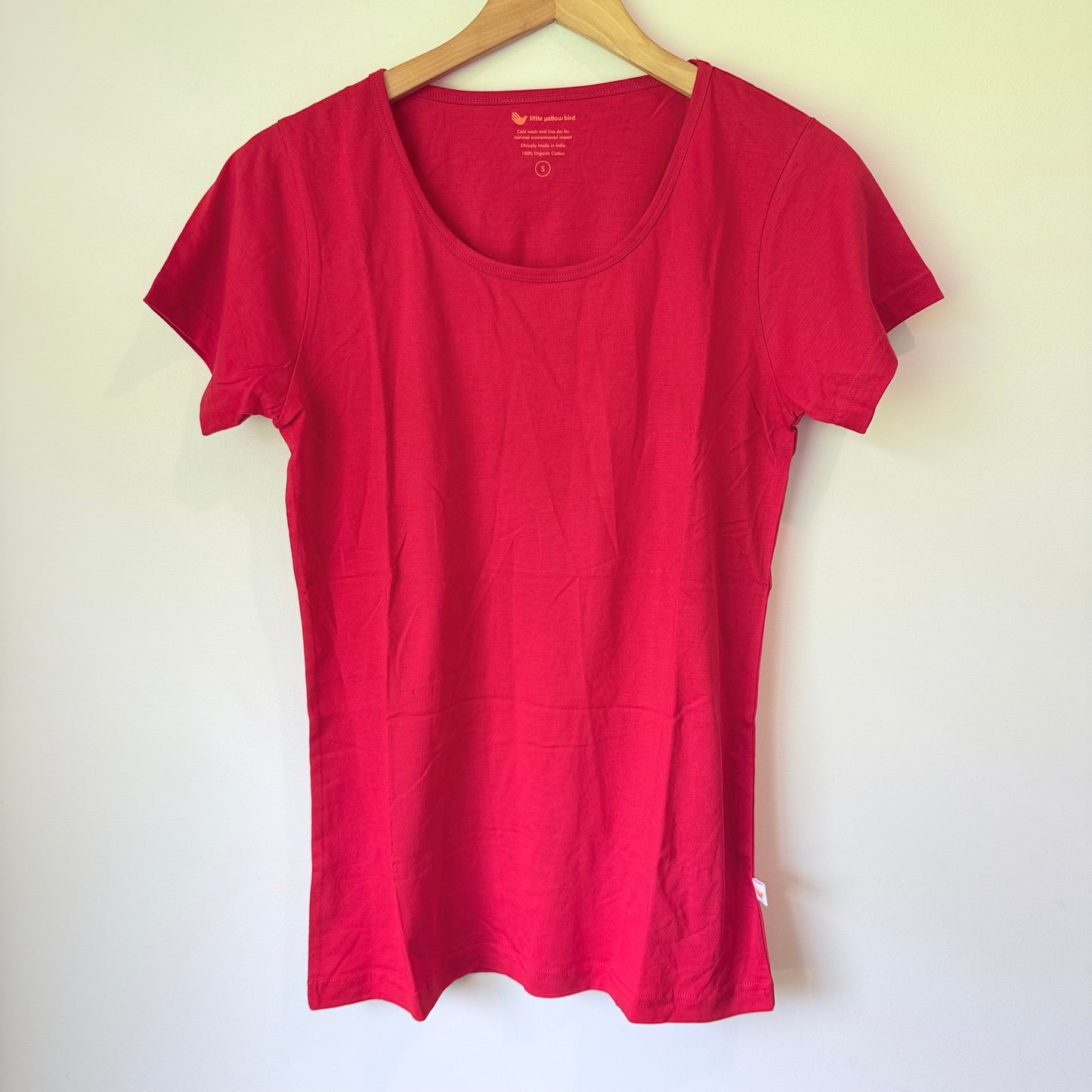 little yellow bird Organic Cotton T-Shirt - Red - Size S