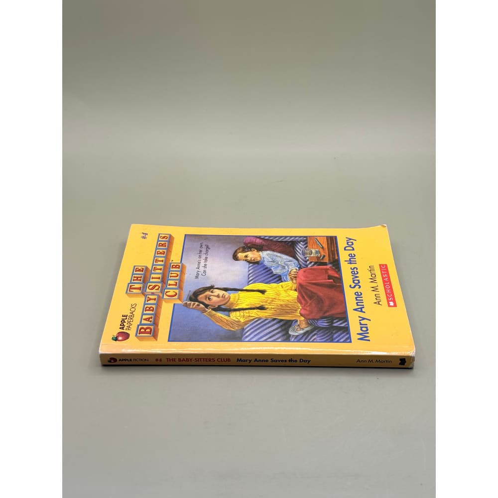 Mary anne saves the day (the baby-sitters club #4) by ann m. Martin - print books printed media