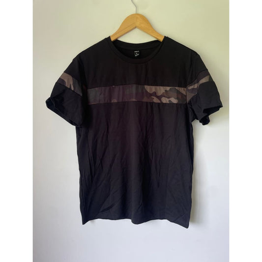 Shein size s classic black tee with camouflage accent stripe - clothing tops clothing & fashion - men - tee - tops