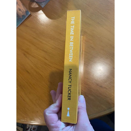 The time in between: a memoir of hunger & hope - nancy tucker - print books book - condition: used - health - memoir