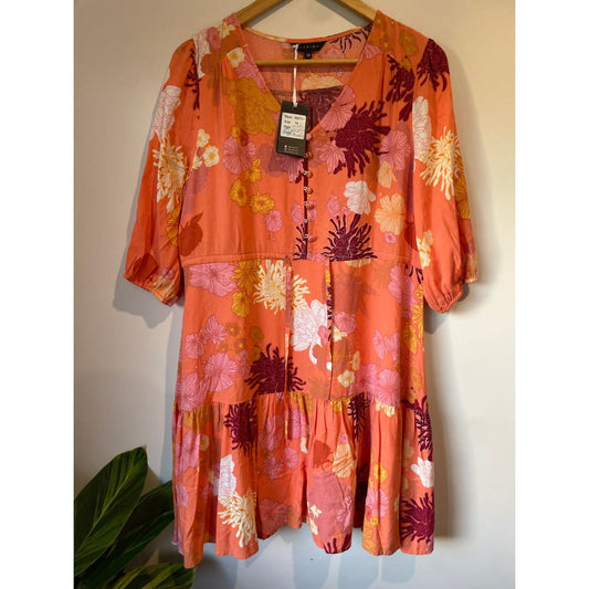 Zafina size 10 dress (missing 1 button) - dresses clothing & fashion - designer clearance - dresses women’s apparel