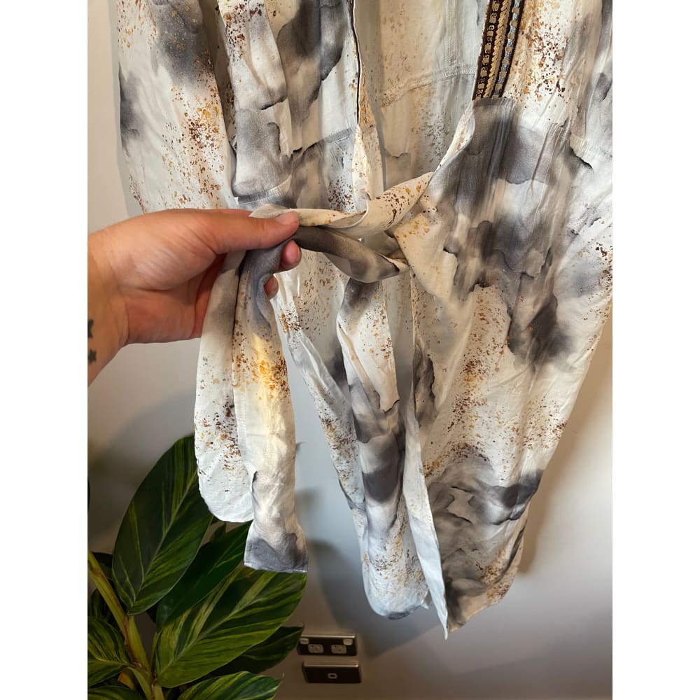 Et alia size xs (or bigger) tie front kimono - kimonos clothing & fashion - designer clearance - kimono women’s apparel