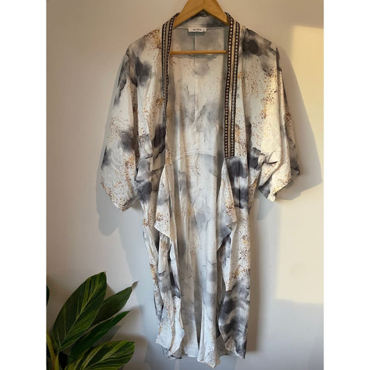 Et alia size xs (or bigger) tie front kimono - kimonos clothing & fashion - designer clearance - kimono women’s apparel