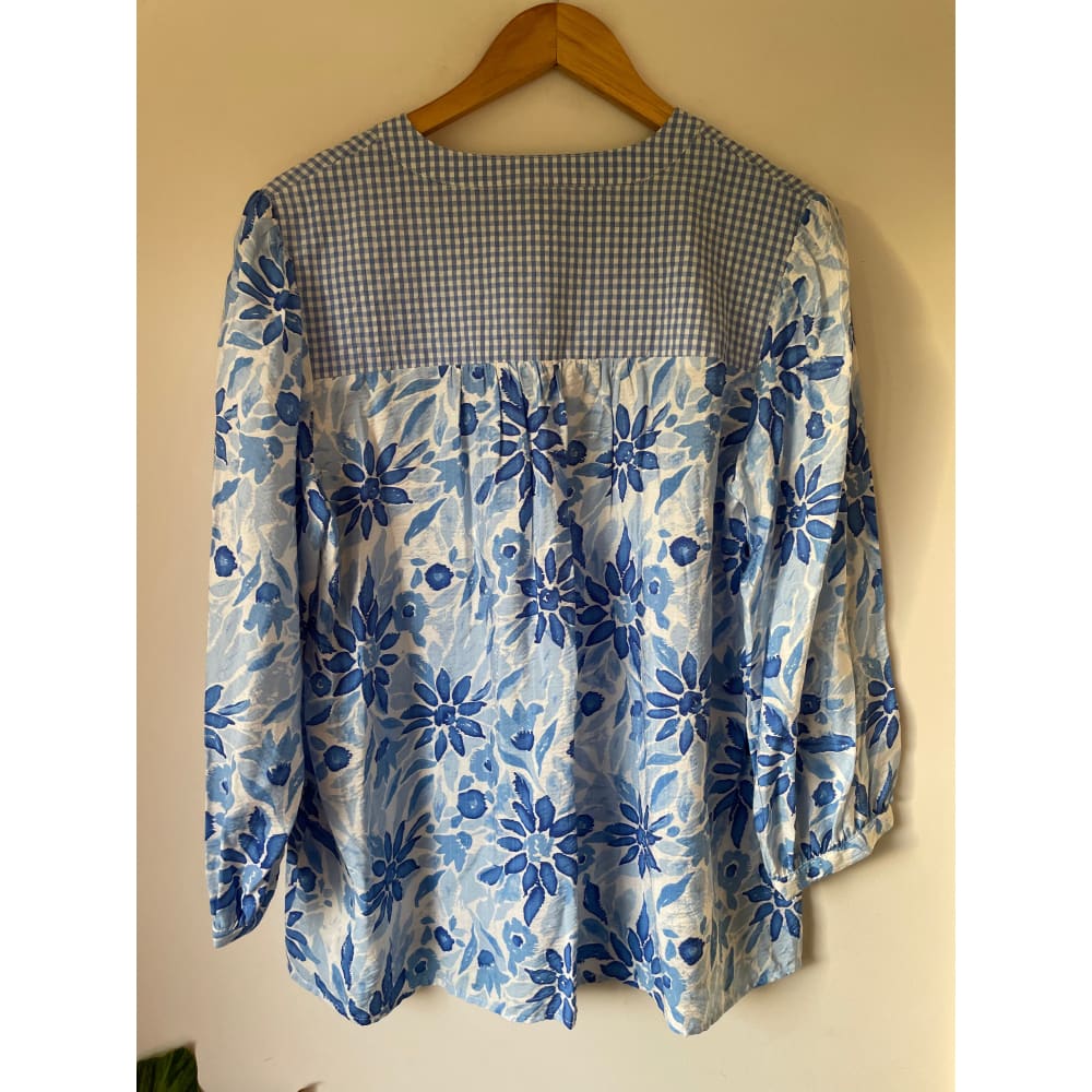 Zafina size 10 floral top - clothing tops blouse - clothing & fashion - designer clearance - top women’s apparel