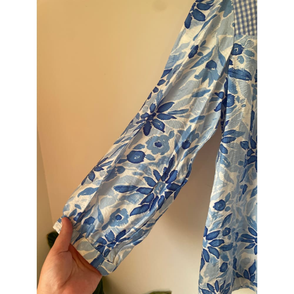 Zafina size 10 floral top - clothing tops blouse - clothing & fashion - designer clearance - top women’s apparel