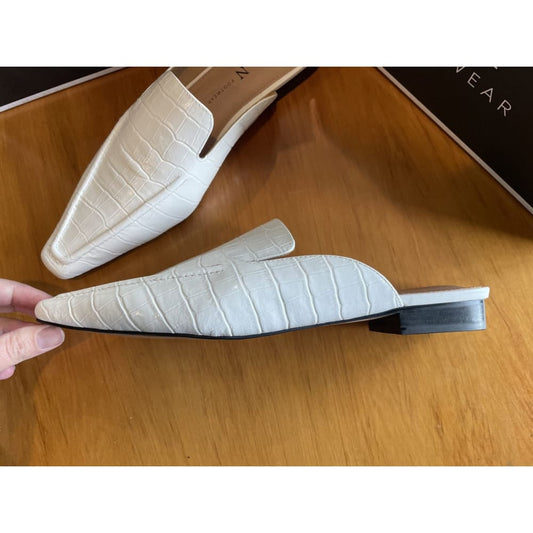 Skin footwear size 37 iowa leather flat mules in white croc - flats clothing & fashion - flats women’s shoes