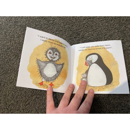 Peedie puffling - michelle robertson - print books book - children’s - literature printed media