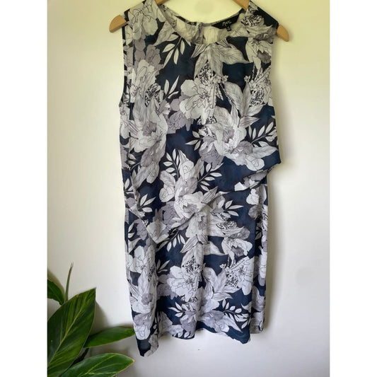 Max size 12 sheer tunic - tunics condition: used - top women’s apparel