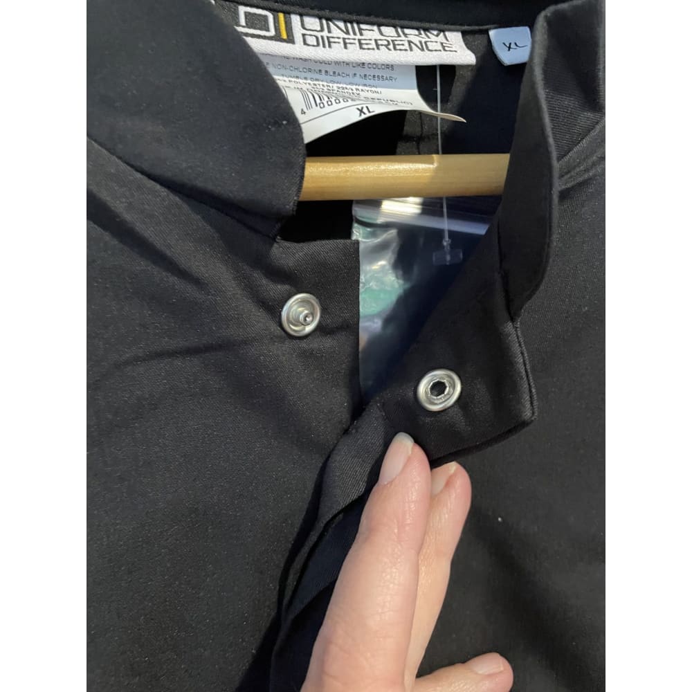 Bnwt uniform difference xl chef shirt - uniforms clothing & fashion - men - shirt - t-shirt - tops men’s apparel