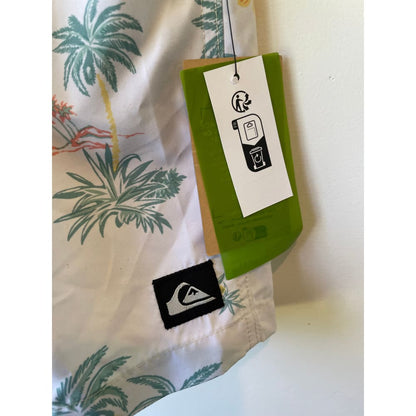 Quiksilver size m men’s everyday mix volley rrp $62.99 - boardshorts bottoms men’s apparel