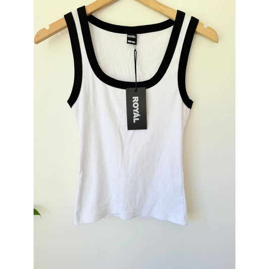 Royál size s white ribbed tank top with black trim rrp $24.99 - tank tops top women’s apparel