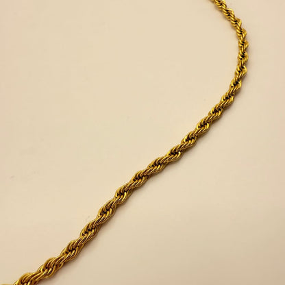 Saar nixon 18k gold plated rope chain necklace 53cm - necklaces condition: used - necklace fashion accessories