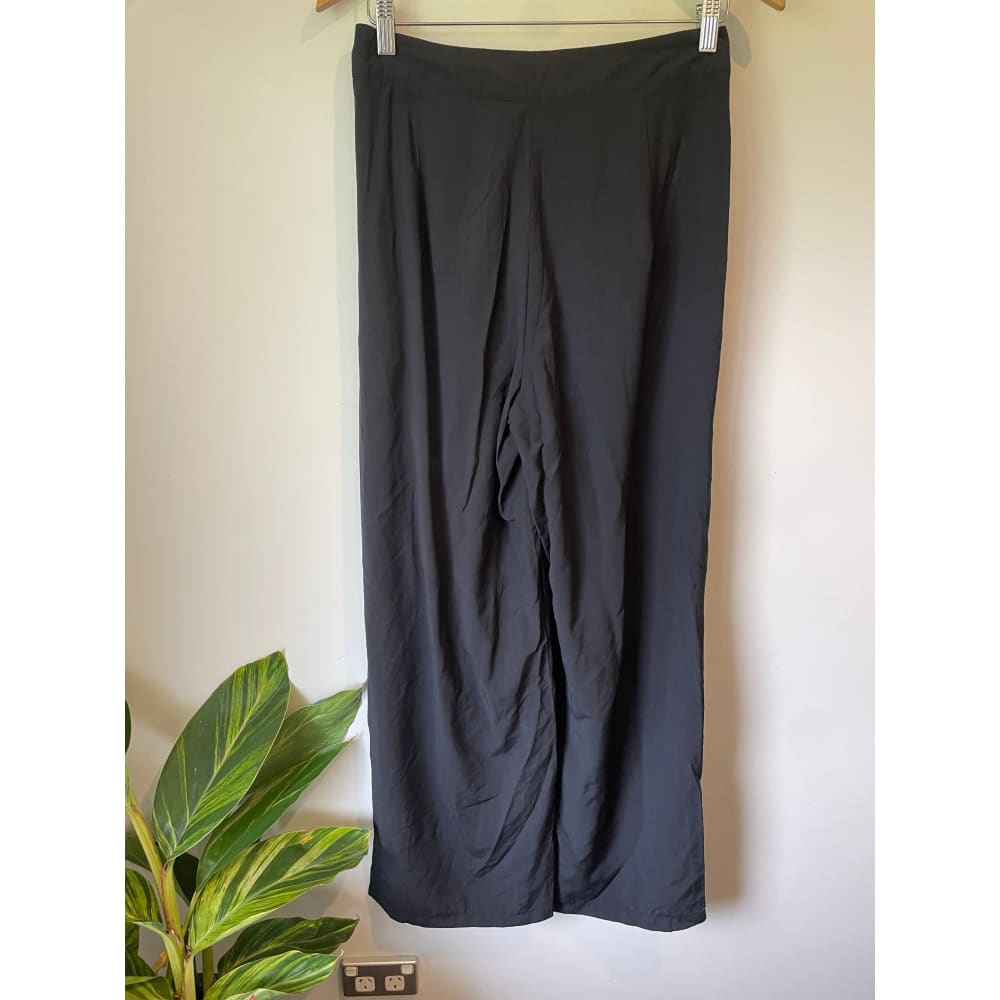 Shein black pants size 10 - pants clothing & fashion - pants women’s apparel