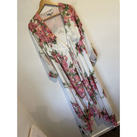 Showpo size 8 tie front floral cardi / cover up - cover ups cardigan - condition: used women’s apparel