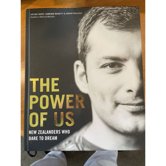 The power of us: new zealanders who dare to dream - print books biography - book - condition: used printed media