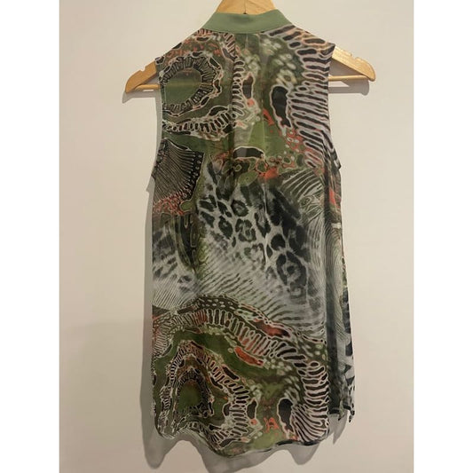 Beautiful sheer scope size 10 zip up top - clothing tops blouse - condition: used - top women’s apparel