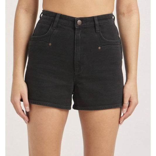 Brand new wrangler hi bells size 6 shorts - shorts clothing & fashion - men - shorts men’s apparel