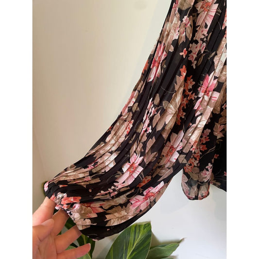 Shein long sleeve floral top size s - clothing tops blouse - clothing & fashion - long sleeve - top women’s apparel