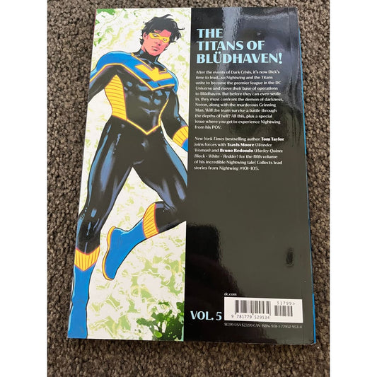 Nightwing vol. 5: time of the titans - print books printed media