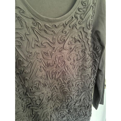 Suzannegrae size m black top with spiral pattern *exc cond* - clothing tops clothing & fashion - condition: used - long