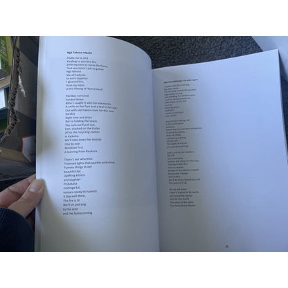 Te reo book of poetry & art by thereasa reihana - print books book - cultural printed media