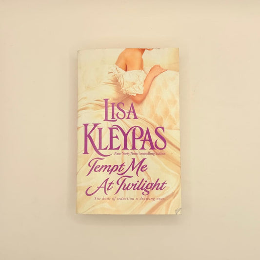 Tempt me at twilight by lisa kleypas - print books printed media
