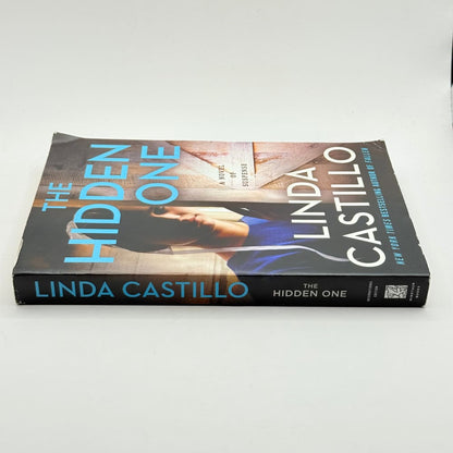 The hidden one by linda castillo - print books condition: used - what’s new printed media