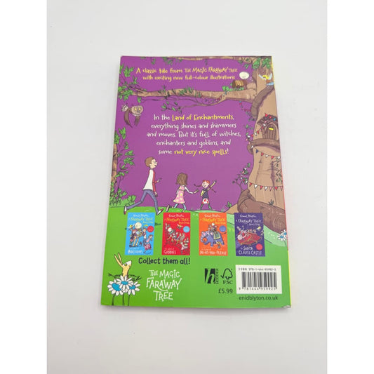 A faraway tree adventure: the land of enchantments by enid blyton - print books printed media