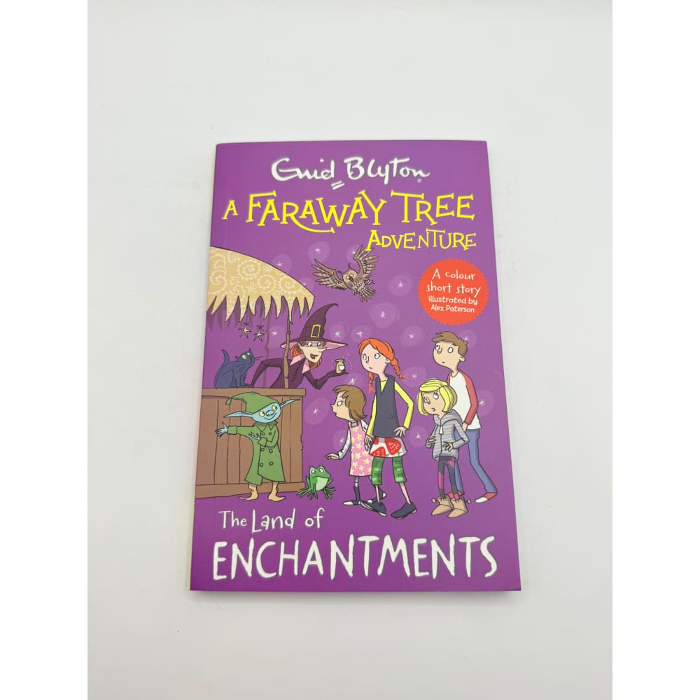 A faraway tree adventure: the land of enchantments by enid blyton - print books printed media