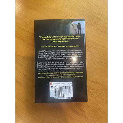 Payback - gemma rogers - print books book - condition: used - fiction - thriller printed media