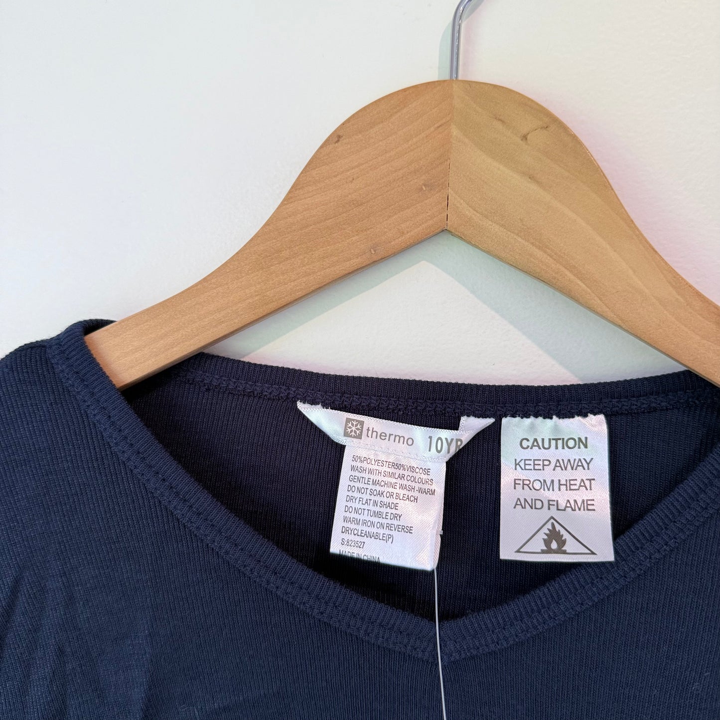 thermo V-Neck School Thermal - Navy - Size 10 YR