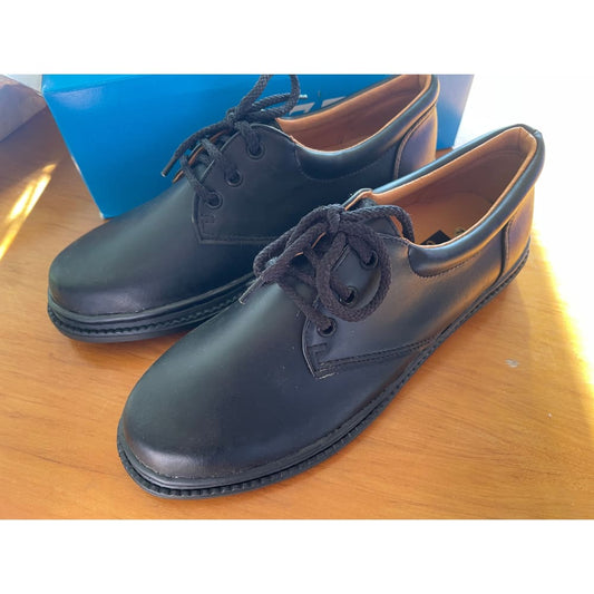 Budget friendly pize leather look school shoes - flats footwear men’s shoes