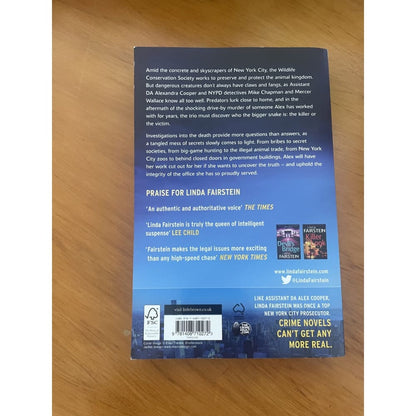 Deadfall - linda fairstein *like new* - print books book - condition: used - law - non-fiction printed media