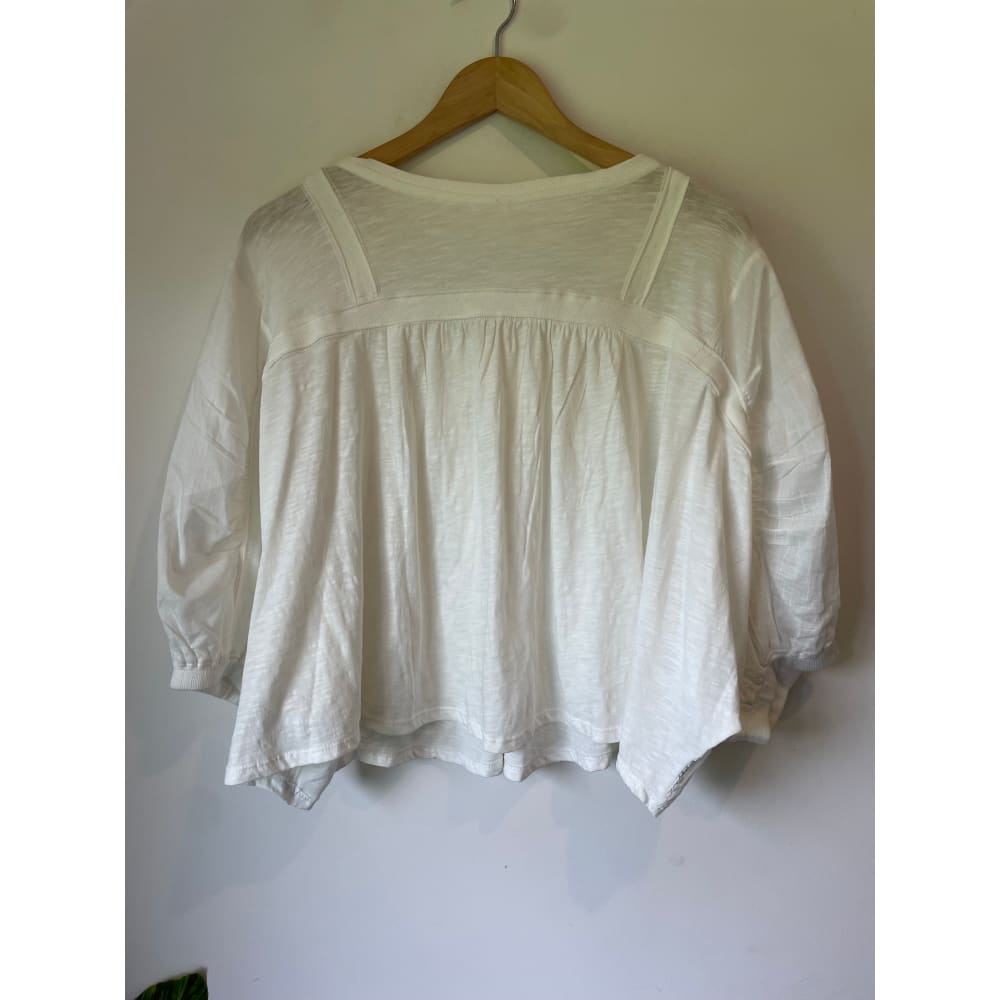 Urban outfitters size s – brand new cut label - sweaters blouse - bnew label cut branded clothing - clothing & fashion