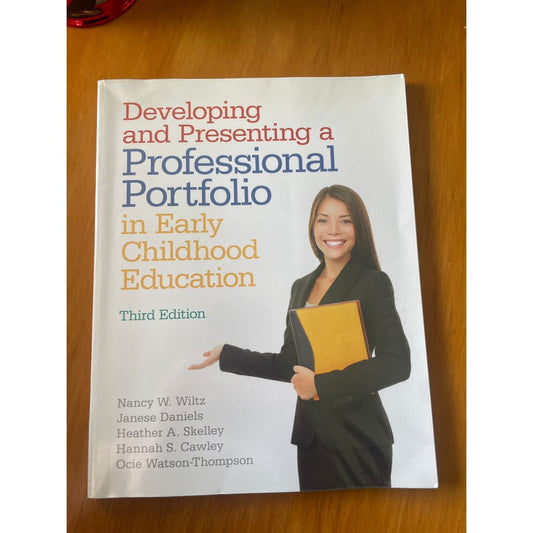 Developing and presenting a professional portfolio - print books book - career development - condition: used