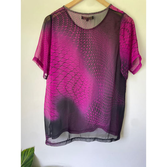 Vamp size 8 sheer abstract top - blouses condition: used - top women’s apparel