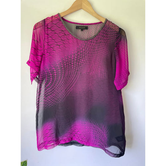 Vamp size 8 sheer abstract top - blouses condition: used - top women’s apparel