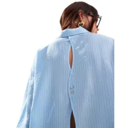 Vero moda size s oversized blue shirt with cut-out back & double button detail - shirts top women’s apparel